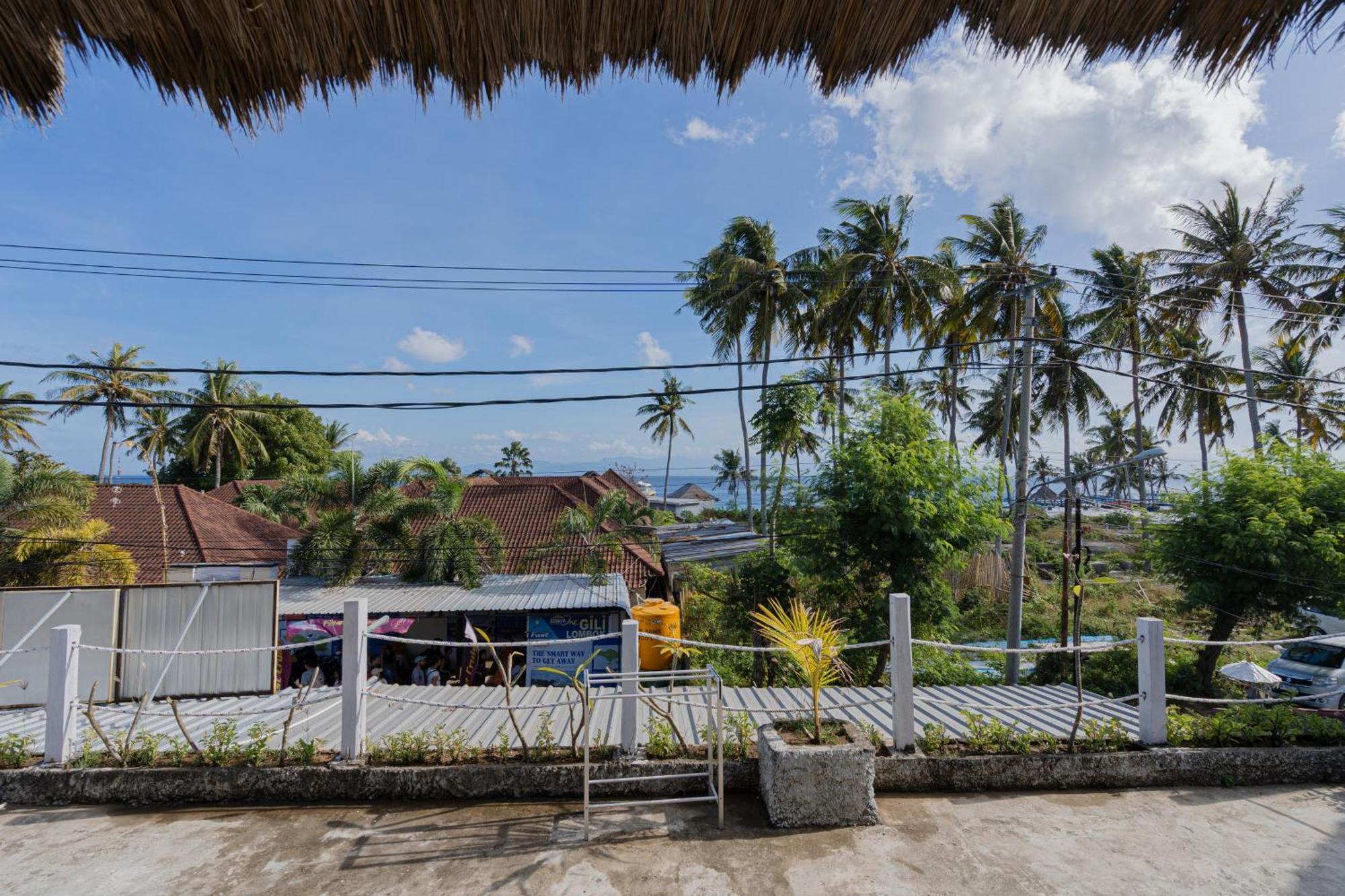 The Mel Homestay Batununggul Luaran gambar